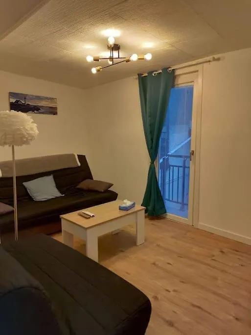 Triplex Pamiers Centre-Logement Entier 0*,  France